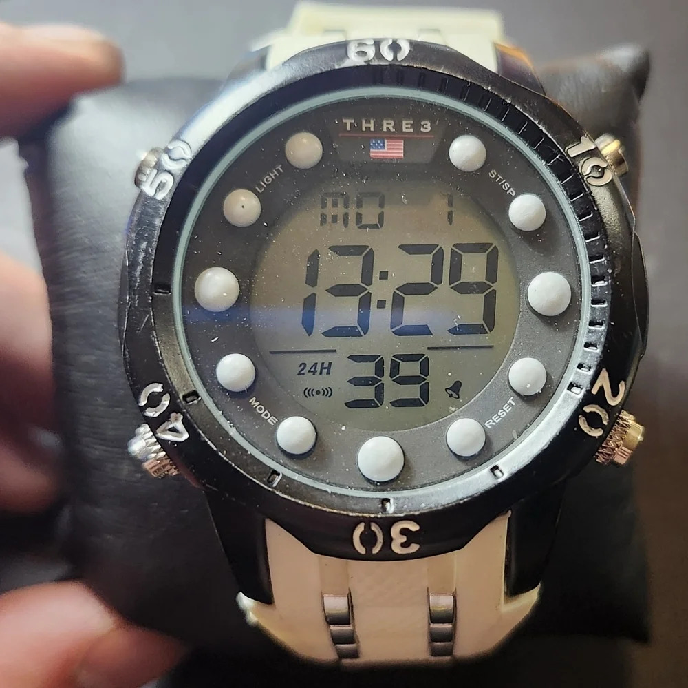 Vintage Y2K Accutime Thre3 mens watch